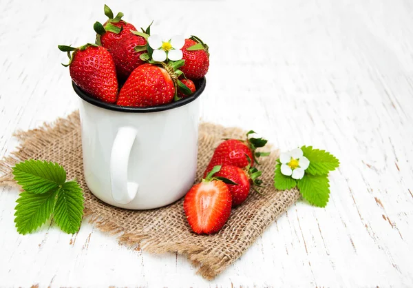 Strawberries in a metal cup — Stock Photo, Image