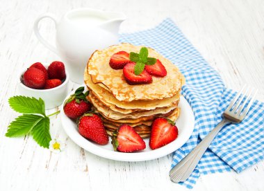 çilek ile Pancakes