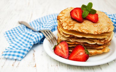 çilek ile Pancakes