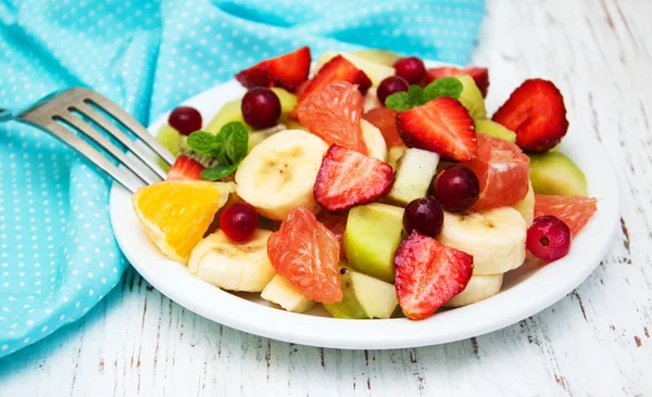 Salad with fresh fruits — Stock Photo, Image