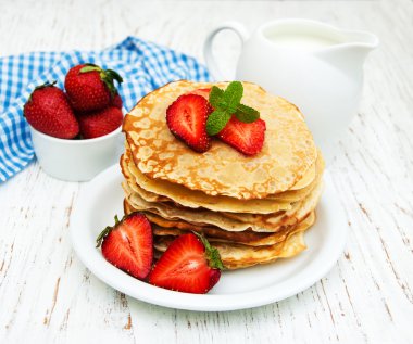 çilek ile Pancakes