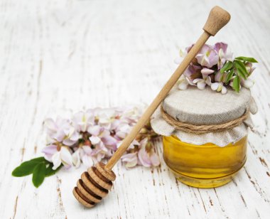 ile akasya çiçekleri tatlım