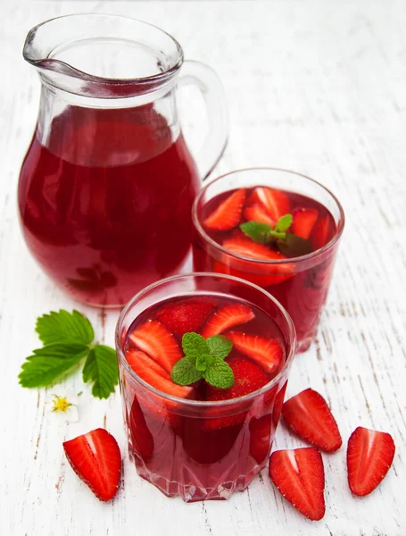 Summer strawberry drink — Stock Photo, Image