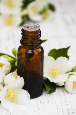Yasemin çiçeği ile uçucu yağ
