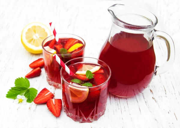 Bebida de morango de verão — Fotografia de Stock