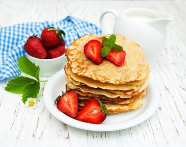 çilek ile Pancakes