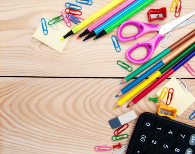 Okul malzemeleri.