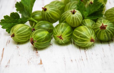 bektaşi yaprakları ile