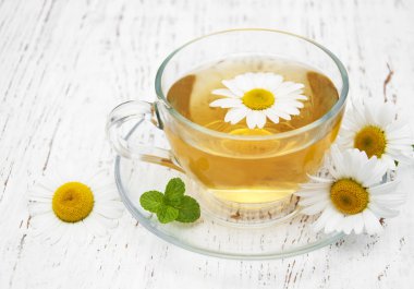 Papatya ile bitkisel çay