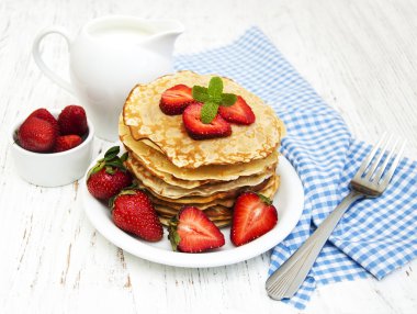 çilek ile Pancakes
