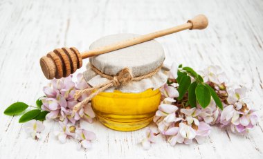 ile akasya çiçekleri tatlım