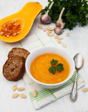 Balkabağı çorbası.