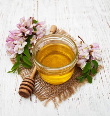 ile akasya çiçekleri tatlım