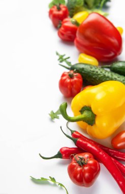 Sağlıklı beslenme ve sağlıklı beslenme için bir grup taze sebze.