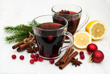 Gözlük mulled şarap ile