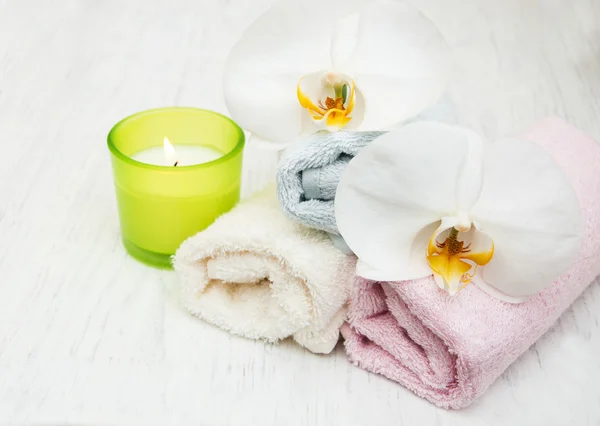 Orchideen-Wellness mit Orchideen — Stockfoto