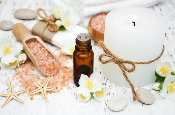 Spa concept and jasmine — Stock Photo, Image