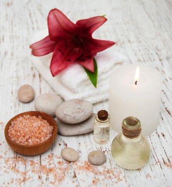 Spa Ürünleri ve lily çiçek