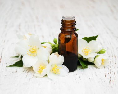 Masaj yağı ve Yasemin