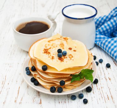 taze çilek ile Pancakes