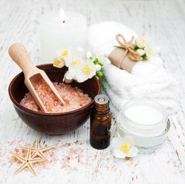 Yasemin çiçekleri Spa konseptiyle