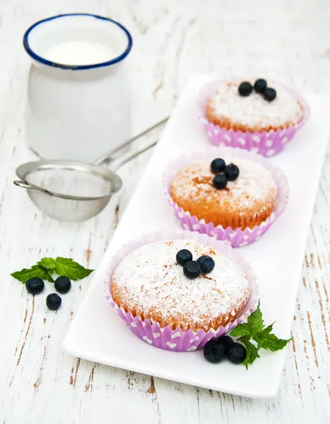 Ile blueberry muffins — Stok fotoğraf