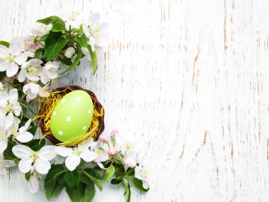 Paskalya yumurtaları ile iç içe geçirme