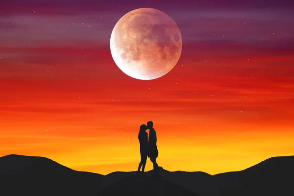 Laktea Hotel Universo Persona Estrellas 'da gün batımının önünde duran biri.