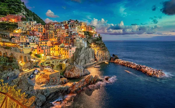 Manarola Cinque Terre Italia Coast of Liguria — стокове фото