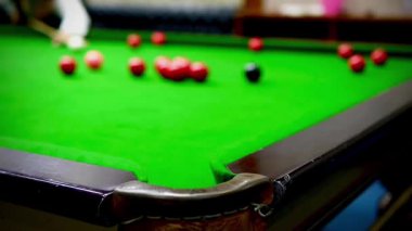Bilardo topları işaret oyunu