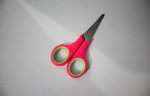 Small Scissors Pink Isolated White Background — Stock Photo, Image