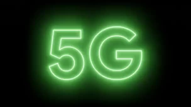 5G文本霓虹灯在黑色孤立的背景上是彩色的 3D插图渲染 5G移动网络技术背景 下一代的互联网 4K分辨率视频5G在线通信 — 图库视频影像