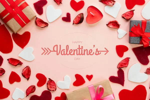 Feliz Día San Valentín Tipografía Suave Rosa Fondo Regalos Velas — Foto de Stock