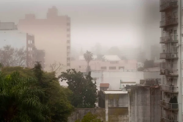 Nublado Frío Ciudad —  Fotos de Stock