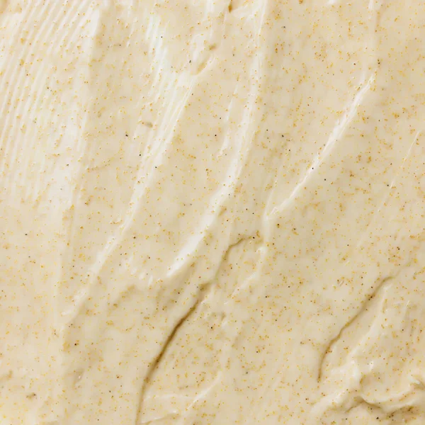 Kozmetik ürünleri. Vücut fırçası. Masada izler var.