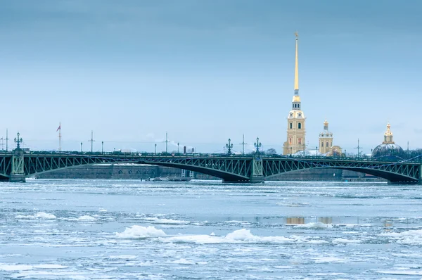 Blick auf die Festung Peter und Paul. heiliger petersburg — Stockfoto