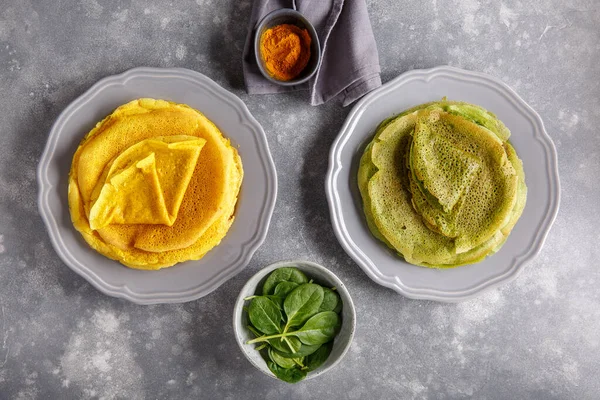 Yellow Green Pancakes Gray Plate Stack Spinach Crepes Crepes Tinted — Stock Photo, Image