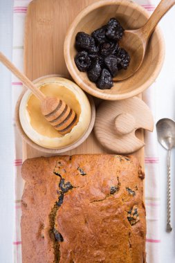 Tatlım pasta kuru erik.