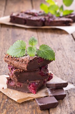 Kirazlı çikolatalı turta..