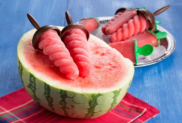 Ev yapımı karpuz dondurma