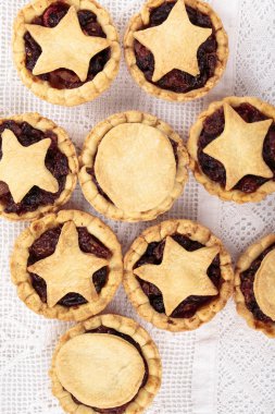 Geleneksel ev yapımı meyve pies kıyma