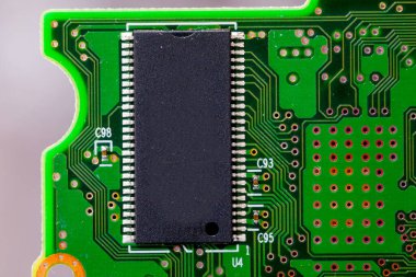 Çipli yazdırılmış devre kartının bir parçası