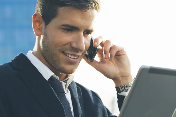 Retrato de un hombre de negocios — Foto de Stock