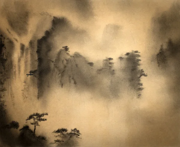 山和黄雾 — 图库照片
