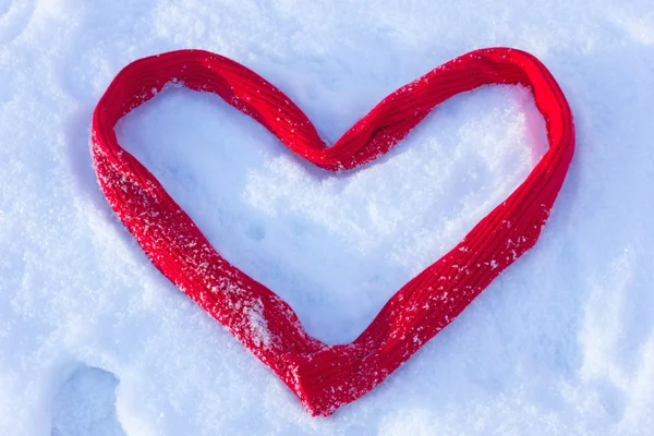 Heart on the snow — Stock Photo, Image