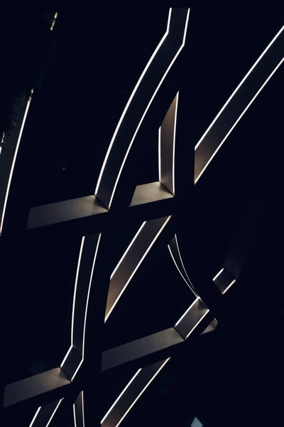 Çizgilerden bir gece aydınlanması