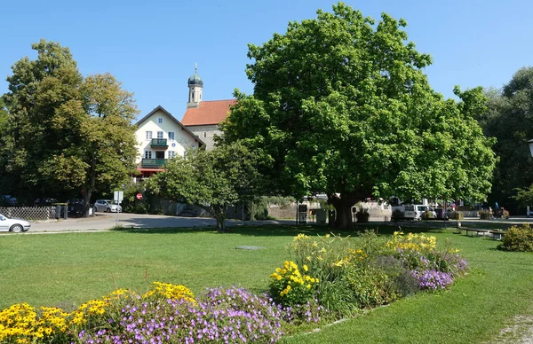                 Ammersee 'ye park et.               