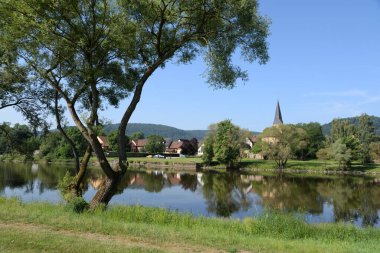 Çeviri: mjöllnir İyi seyirler.