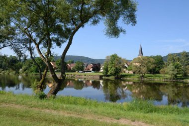Çeviri: mjöllnir İyi seyirler.