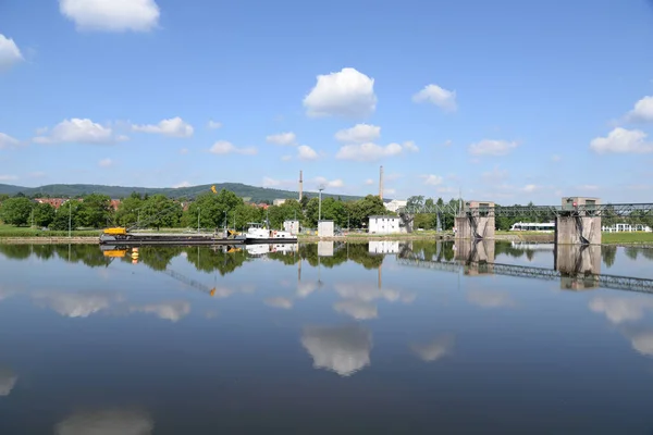 Staustufe am main bei klingenberg